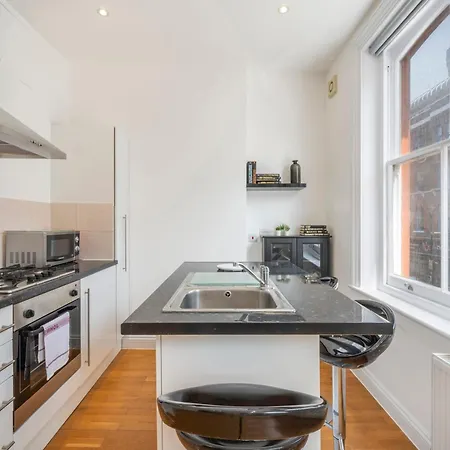 Dionysus' Den - Fitzrovia By Frankie Says Apartment London Exterior photo